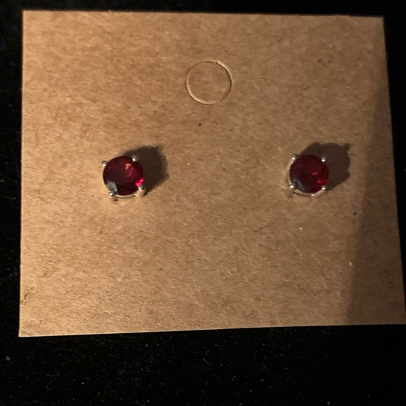 Jewelry - Stud Garnet Earrings